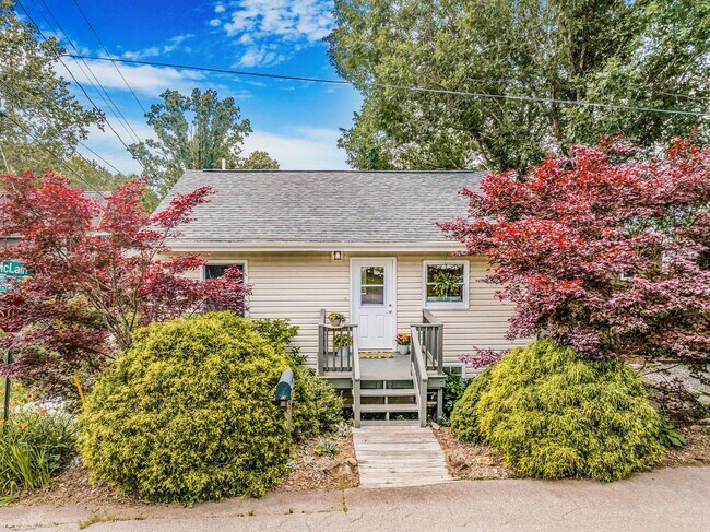 Primary Photo - Asheville Rental!