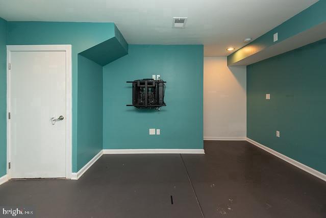 Building Photo - 1357 N Mascher St