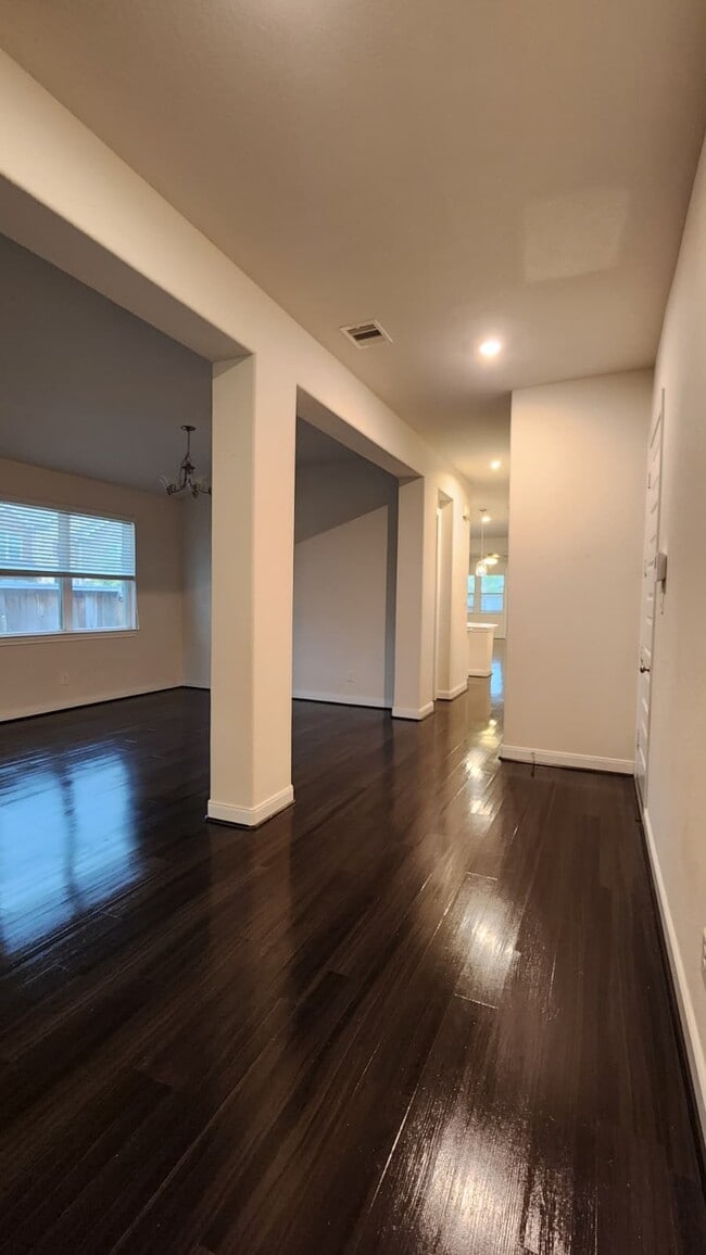 Building Photo - 19834 La Portada Dr