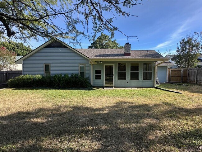 Building Photo - 110 Puna Ln