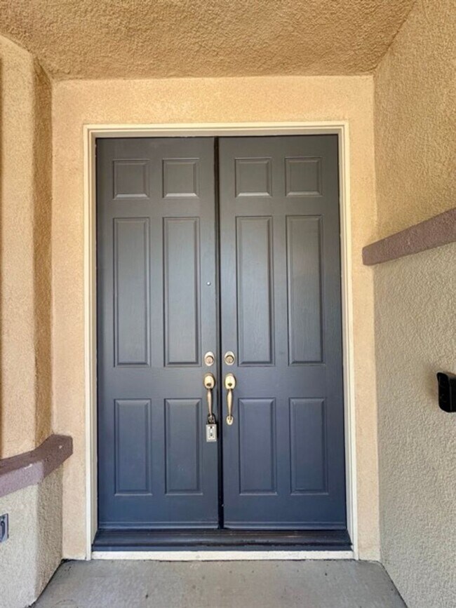 Building Photo - 4 Bedroom Menifee home available now for l...