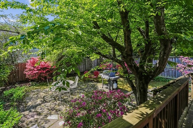 Building Photo - Amazing 5BR/3BA Home in Bethesda,MD - Ready early July!