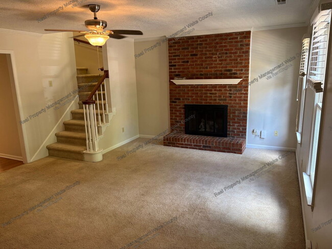 Building Photo - 5512 Hamstead Crossing