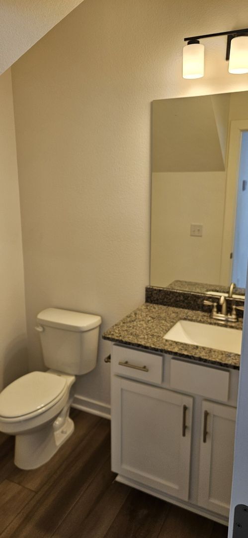 Building Photo - 1378 W Mt Comfort Rd