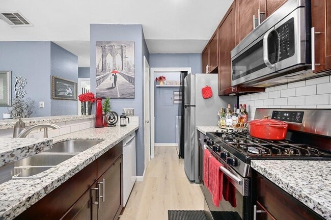 Building Photo - 16113 Fitchburg Cir