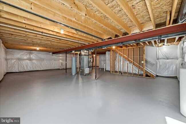 Building Photo - 313 Switchgrass Ct