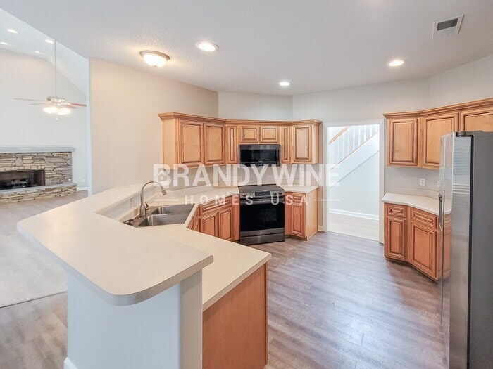 Building Photo - 9088 Fenmore Cove