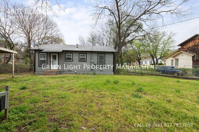 Building Photo - 4801 Black Oak Ln