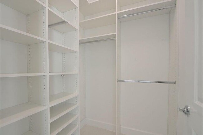 Building Photo - 12832 Veneto Springs Dr