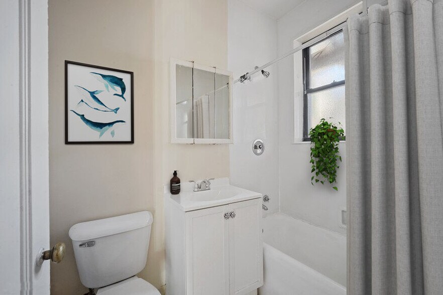 Building Photo - 338 Tudor Ct