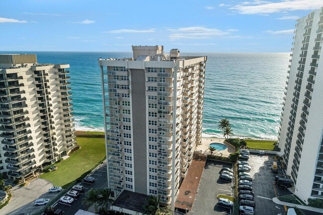 Building Photo - 5440 N Ocean Dr
