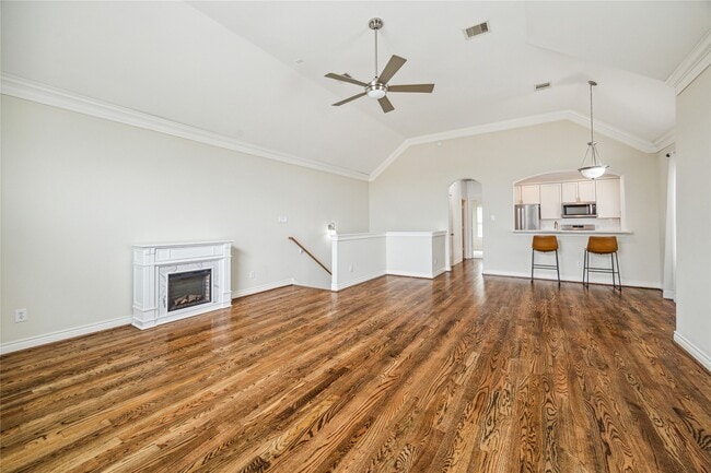 Building Photo - 5841 Katy St