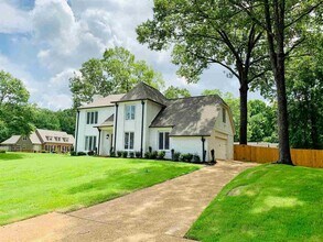 Building Photo - 8935 Enton Cove