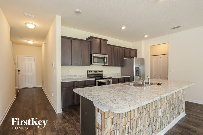 Building Photo - 8315 Cape Fox Dr