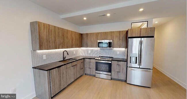 Building Photo - 1 Brown St