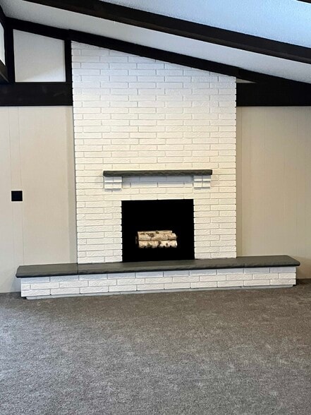 Building Photo - 6751 Geneva Ave S