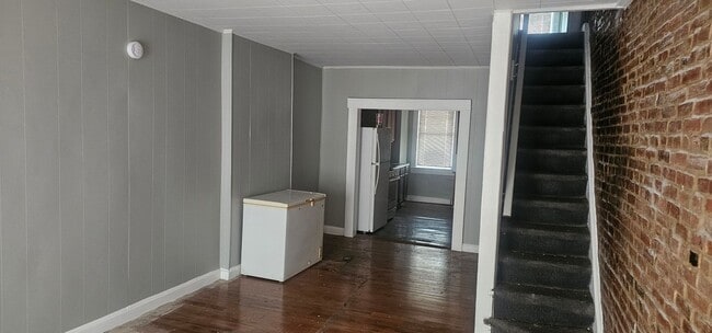 Building Photo - **COMING SOON** Desirable East Baltimore, Reasonably- Priced Town Home For Rent!