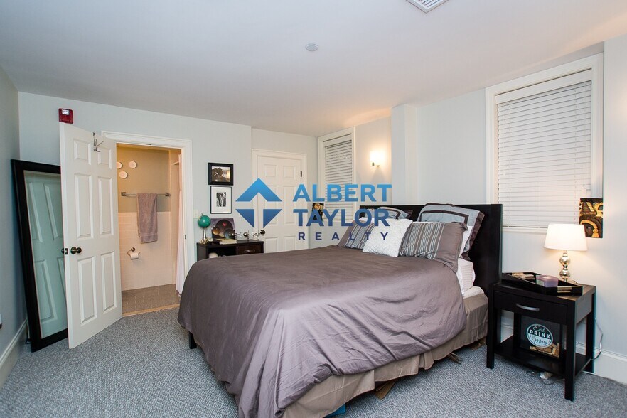 Building Photo - 111 Pleasant St