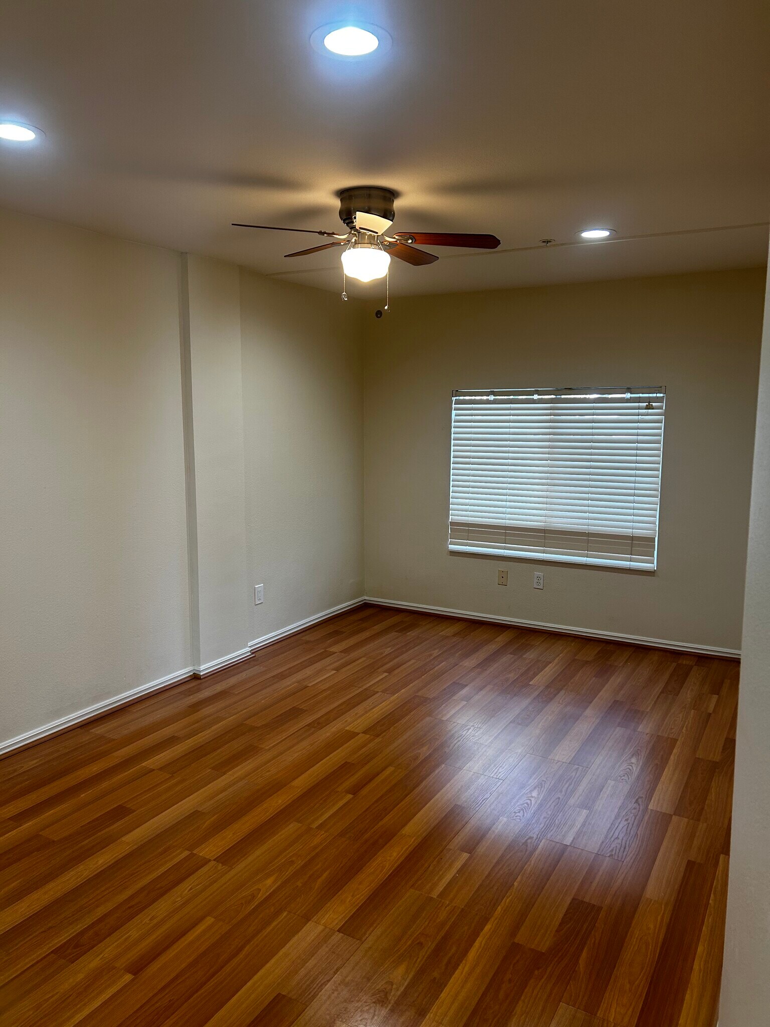 Building Photo - 2544 Fresh Waters Ct