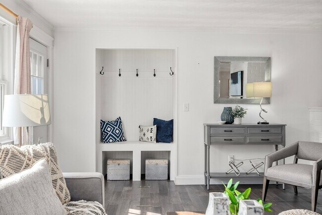 Building Photo - 62 Gregory Rd