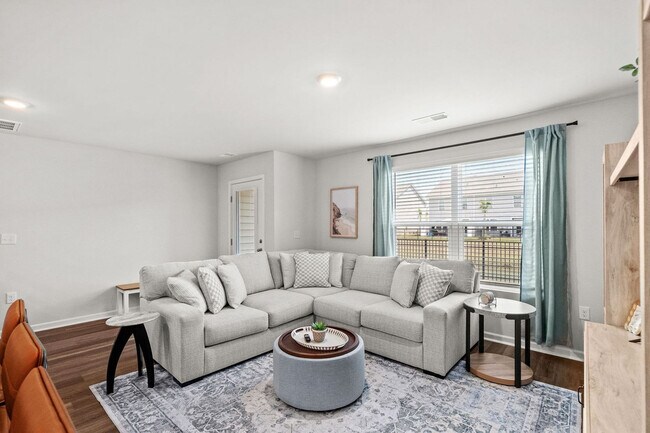 Building Photo - 332 Bayou Loop