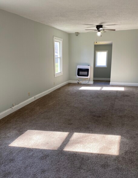 Building Photo - 524 N College St