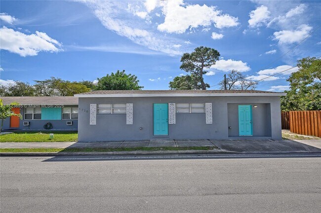Building Photo - 1720 NE 13th St