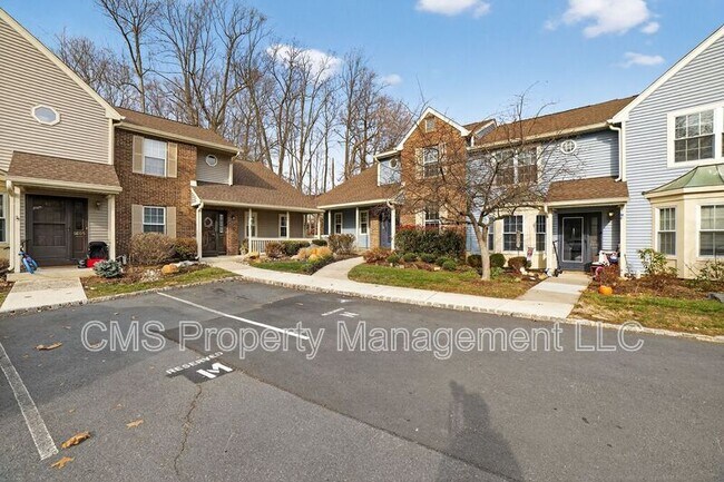 Building Photo - 1803 Poplar Ct