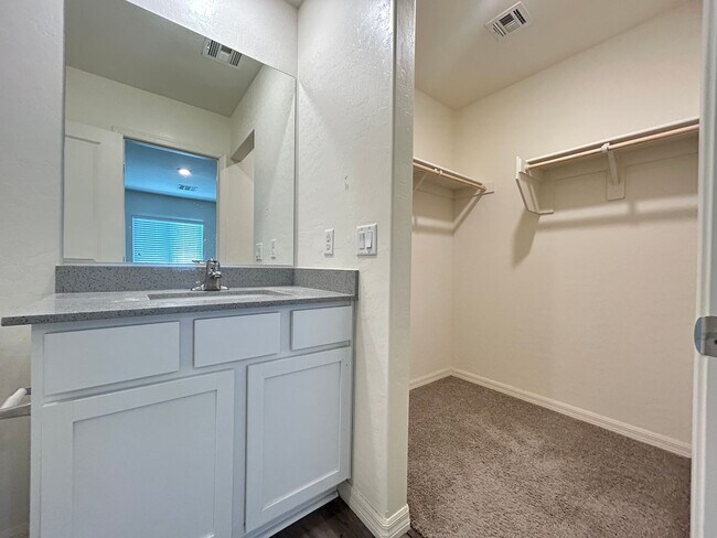 Building Photo - Newly Built Single Story Home Near Nellis AFB!