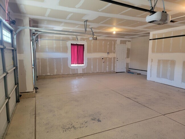 Building Photo - 2850 S 2750 E