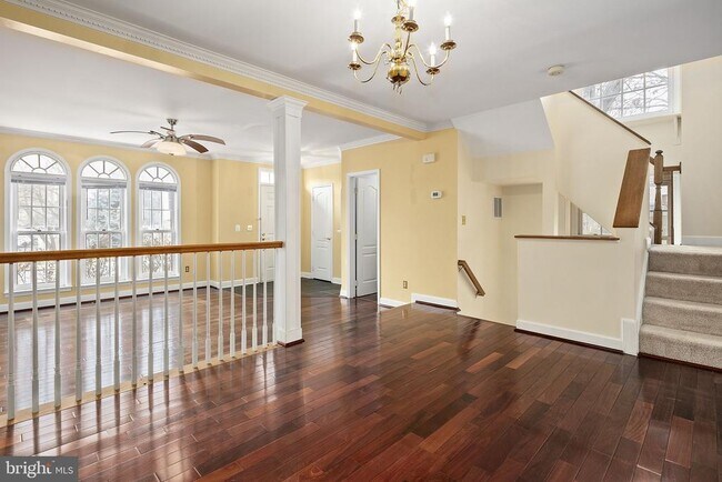 Building Photo - 3912 Maximilian Ct