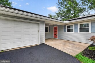 Building Photo - 4214 Penner Ln