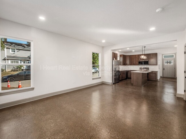 Building Photo - 130 N Guilford Ave