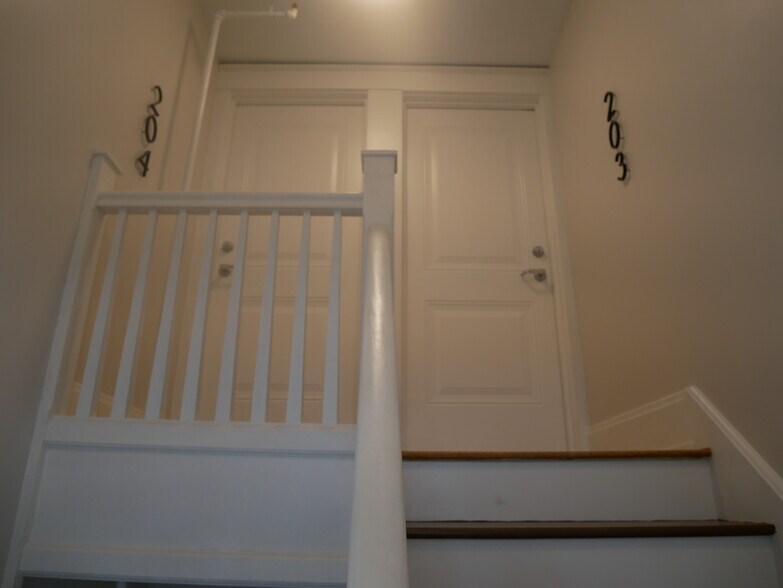 Building Photo - 3113 Warsaw Ave