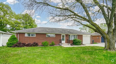 Building Photo - Brick Ranch in Bowling Green