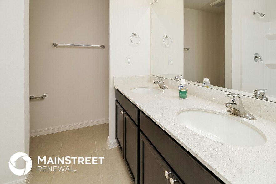 Building Photo - 35648 Rose Moss Ave