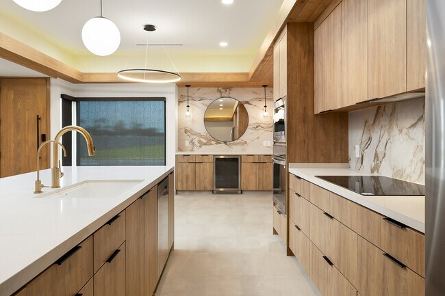 Building Photo - 714 Sage Ln