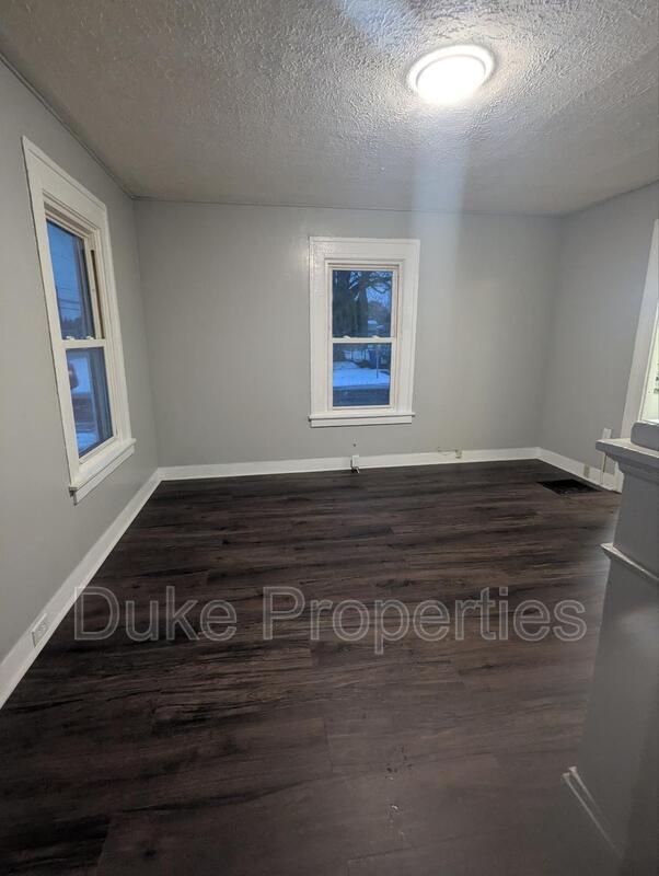 Building Photo - 431 W State St