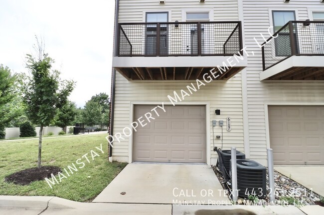 Building Photo - Spacious 3 Bedroom Townhome in Hyattsville...