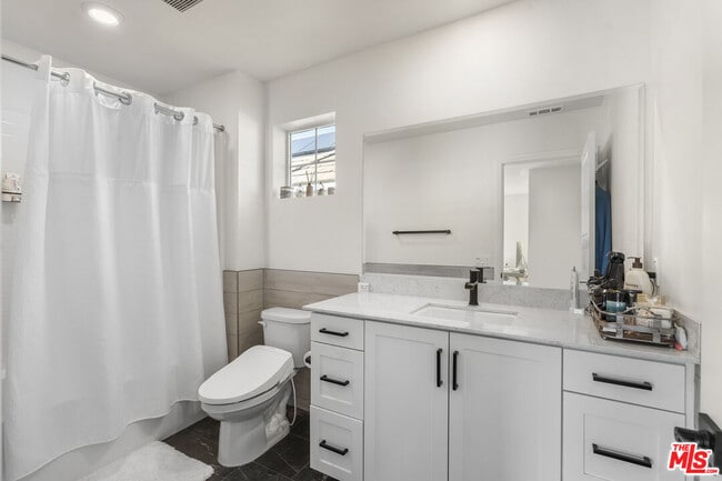 Building Photo - 27751 Dyer Wy