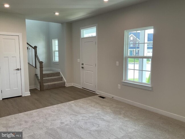 Building Photo - 117 Mountain Path Ln