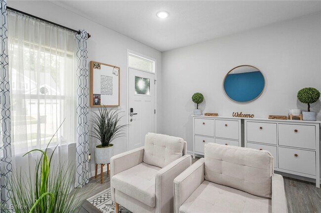 Building Photo - 9256 Preserve Way