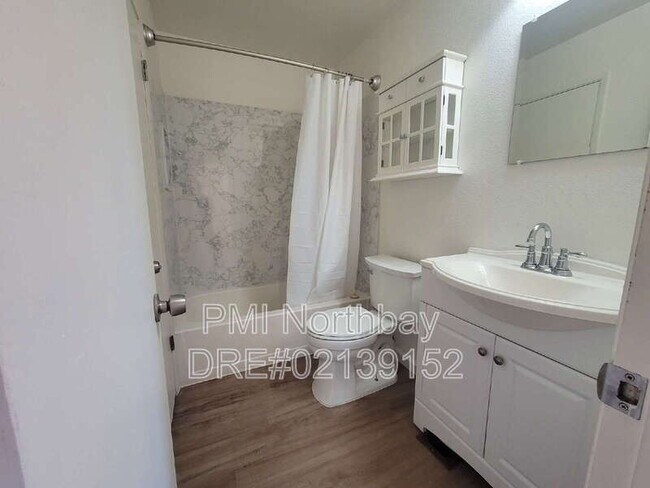 Building Photo - 2140 Woolner Ave