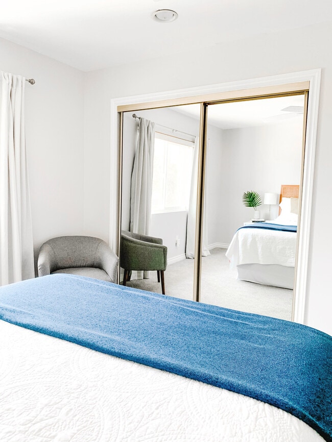 Building Photo - 3080 Lincoln St