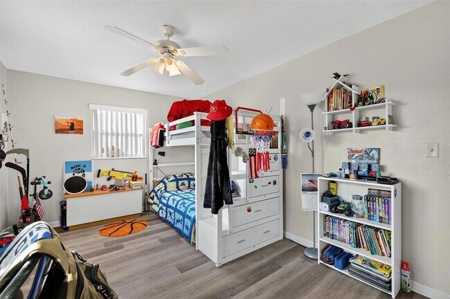 Building Photo - 11761 80th Ave