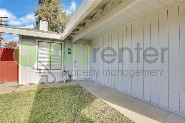 Building Photo - 3901 Senate Ave