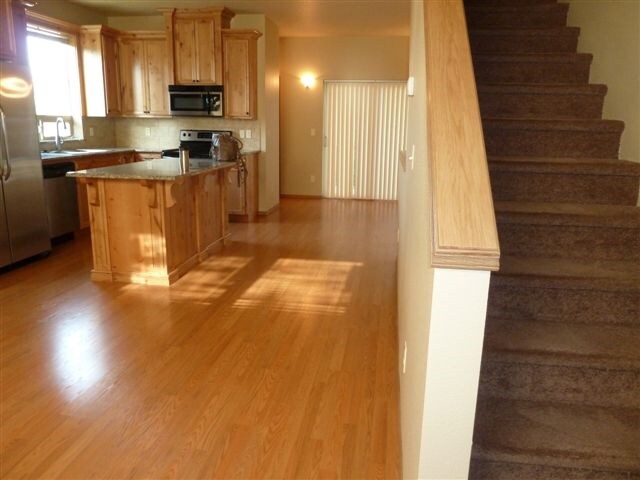 Building Photo - 2979 SE 92nd Ave