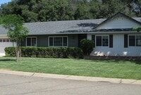 Building Photo - Large Home in Enterprise Area