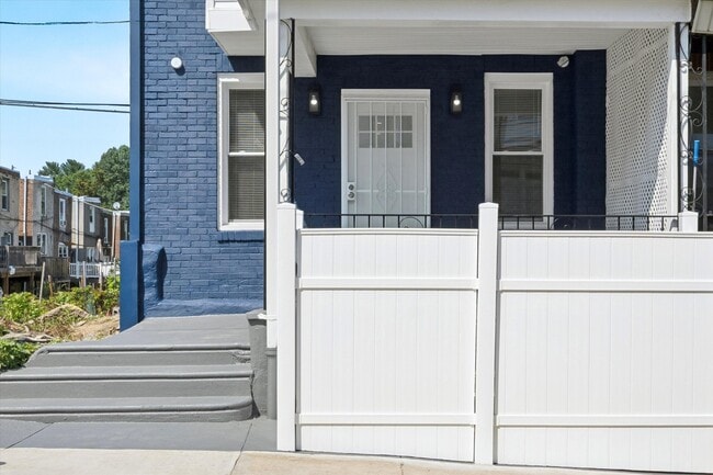 Building Photo - 6131 McMahon St