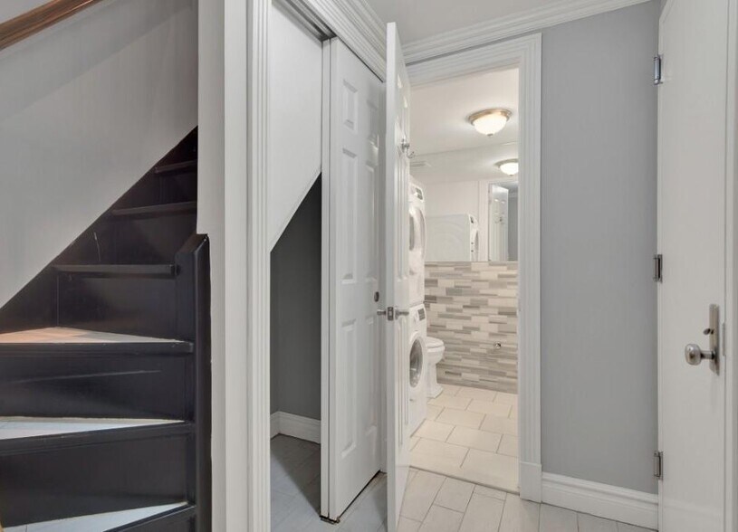 Building Photo - 60 Avenue B